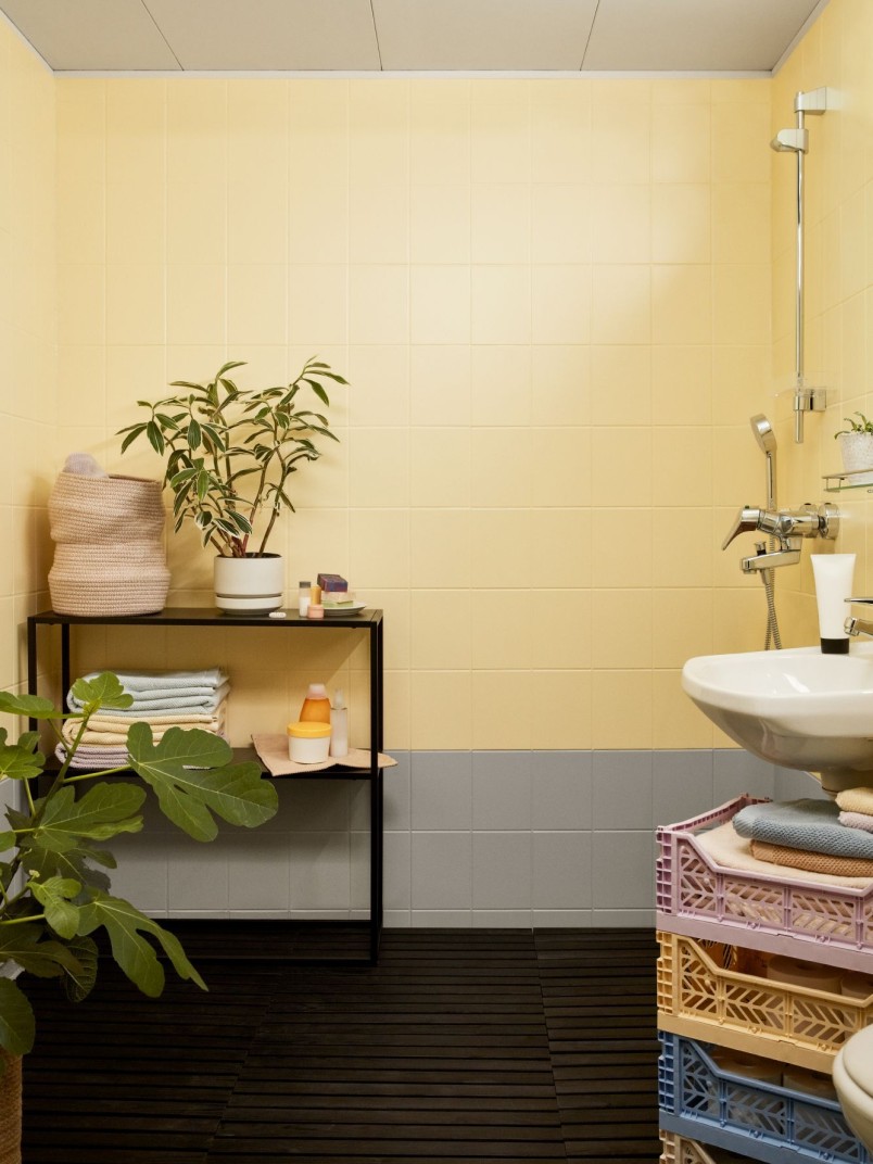 kafelki w łazience pomalowane farbą do płytek Tikkurila Luja Ceramic Tiles