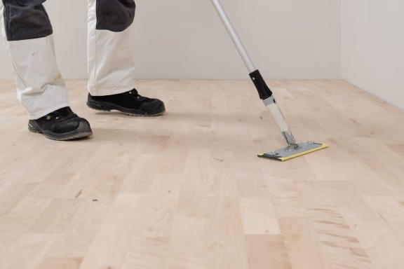 wooden floor varnishing
