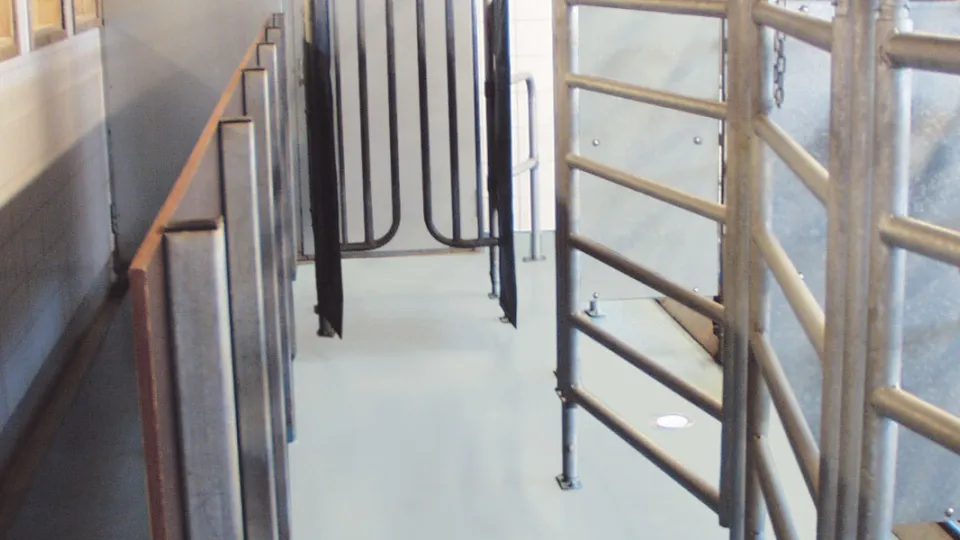 budynek-gospodarczy-elementy-metalowe