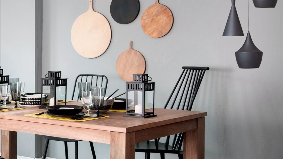 Wnętrze kuchni w szarej tonacji Tikkurila Deco Grey