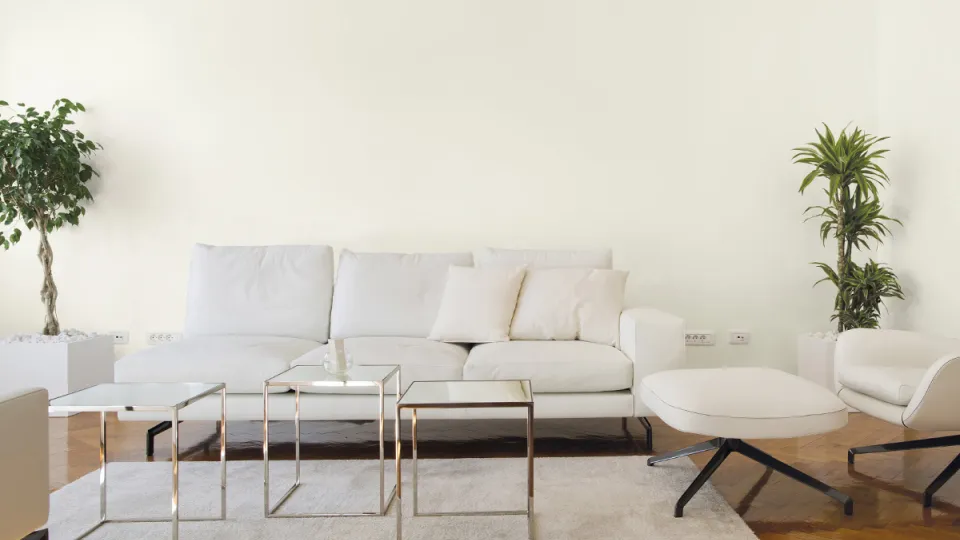 Aranżacja salonu w tonacji Off-white - kolor Cotton