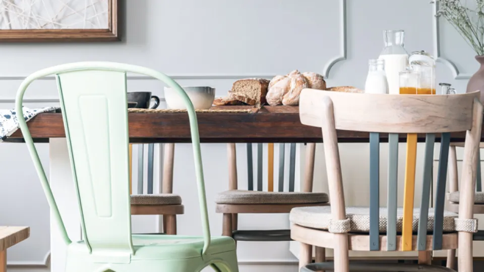 Matowe ściany z wykorzystaniem farby do kuchni Tikkurila