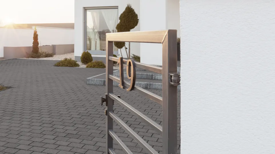 Farby do metalu na bramy i ogrodzenia