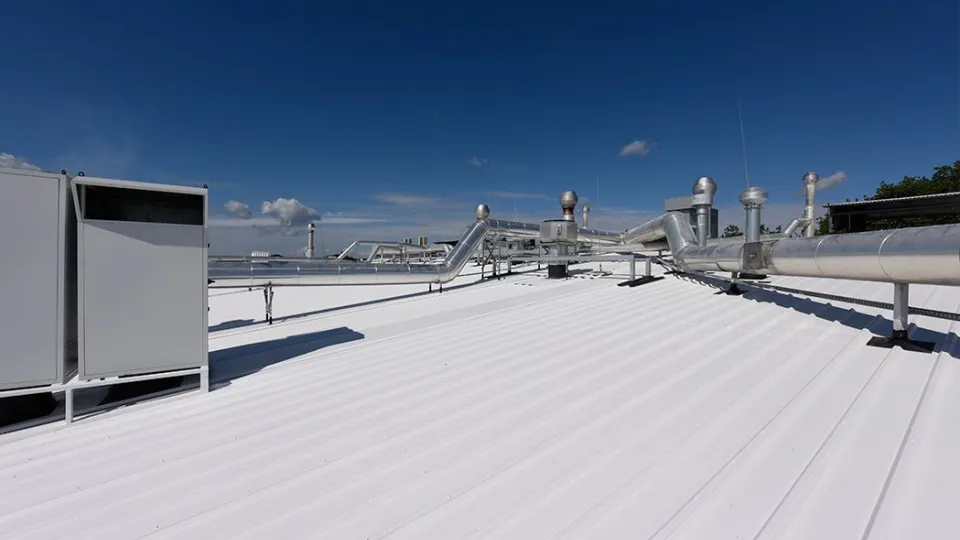 dach pomalowany farbami Tikkurila