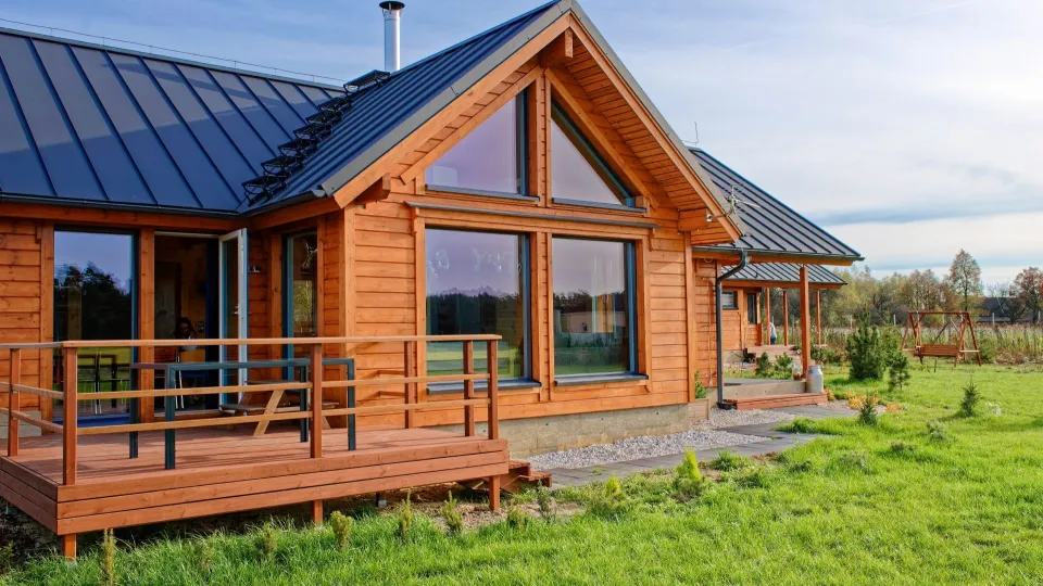 fiński domek zabezpieczony produktami Tikkurila