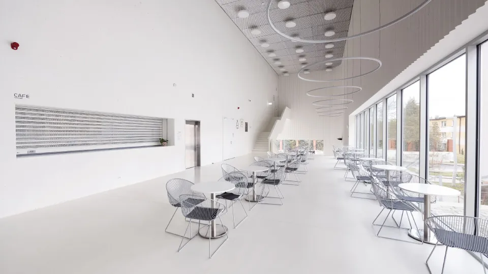 posadzka Tikkurila Temafloor w sali koncertowej 