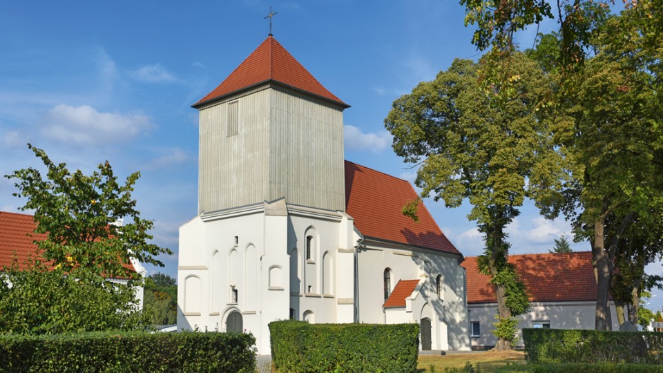 kościół-Tarnowo Podgórne-elewacja-drewniana-Tikkurila-Valtti-Complete