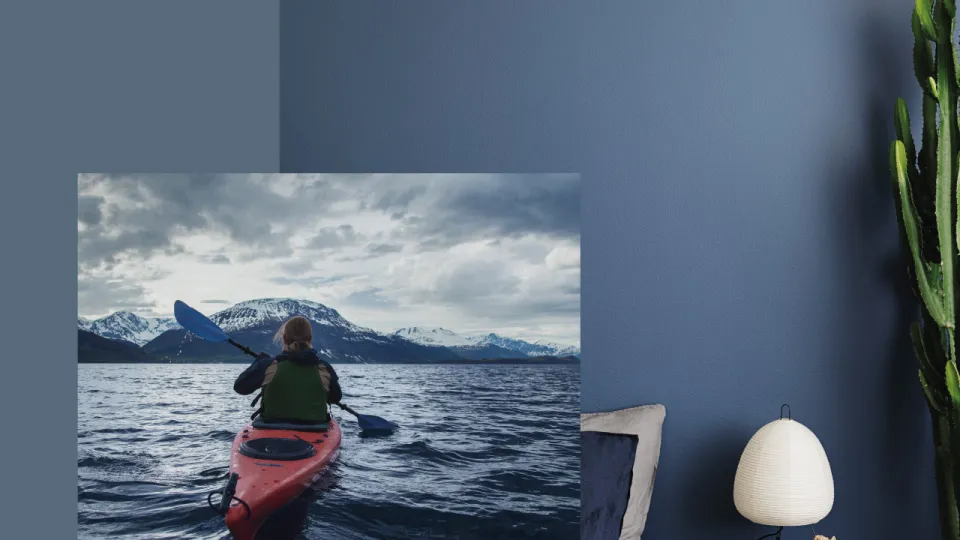 Tikkurila-jaki-kolor-ma-Twoja-historia-niebieska-sypialnia