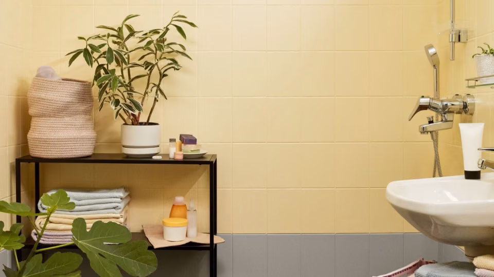 płytki w łazience pomalowanie farbą Tikkurila Luja Ceramic Tiles