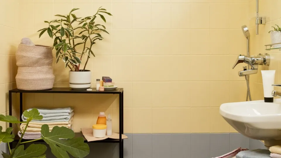 płytki w łazience pomalowanie farbą Tikkurila Luja Ceramic Tiles