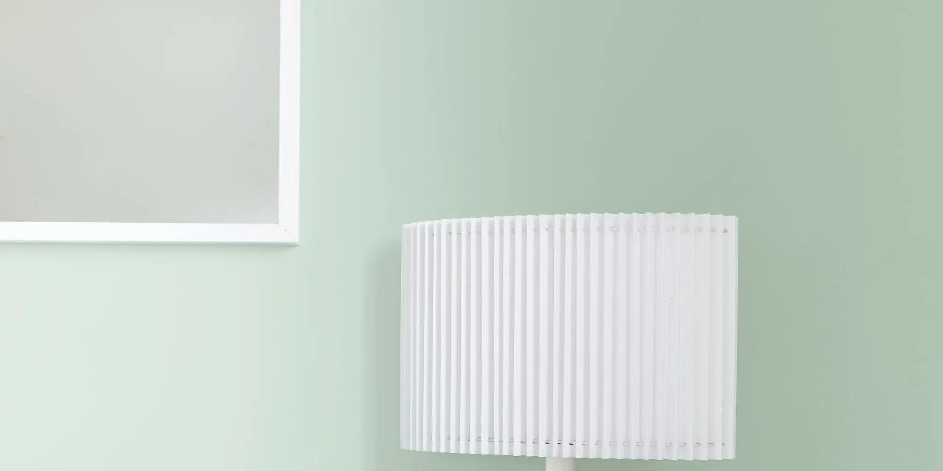 ściana-w-jasnej-zieleni