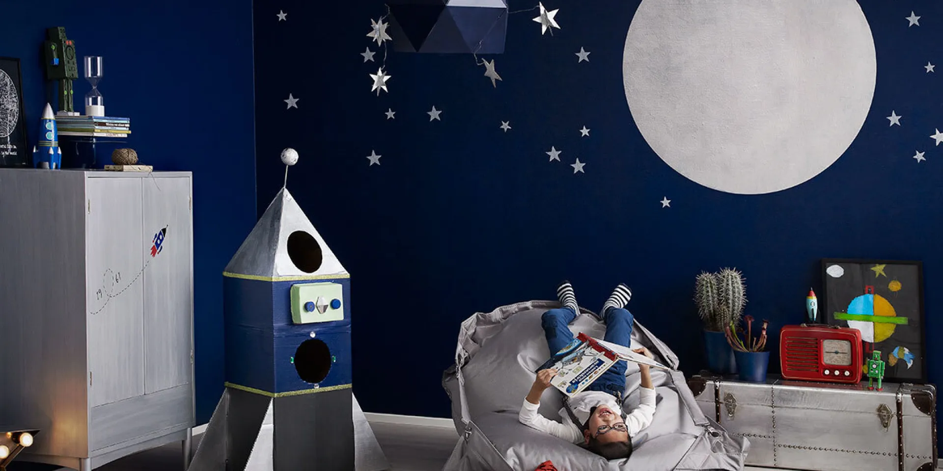 Inspiracja księżycowej krainy w kolorach Tikkurila do pokoju dziecka