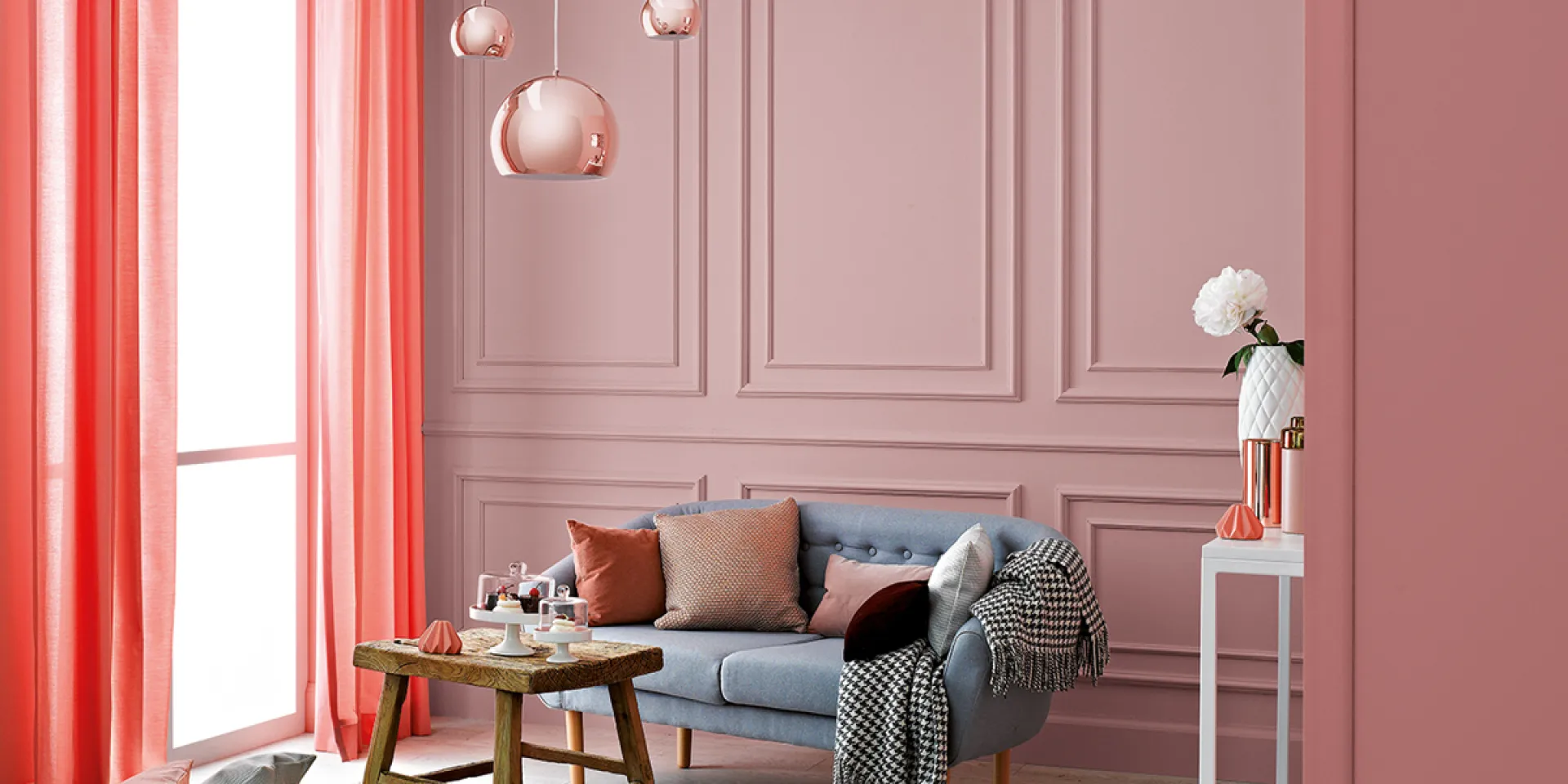 Salon w aranżacji romantycznych odcieni różu