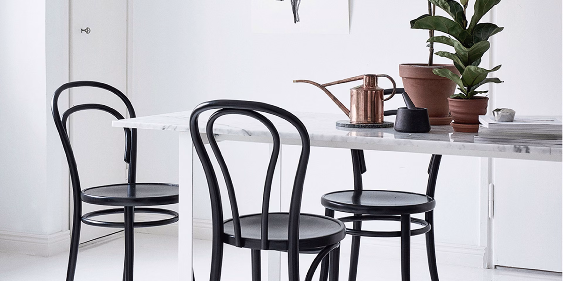 Aranżacje wnętrz jadalni w tonacji off-white - kolor Zephyr