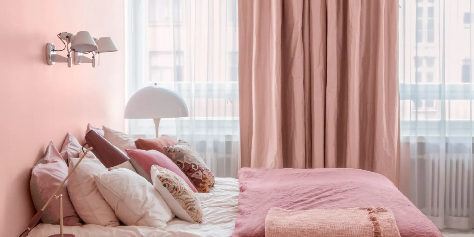 Aranżacja wnętrza w jasnych odcieniach