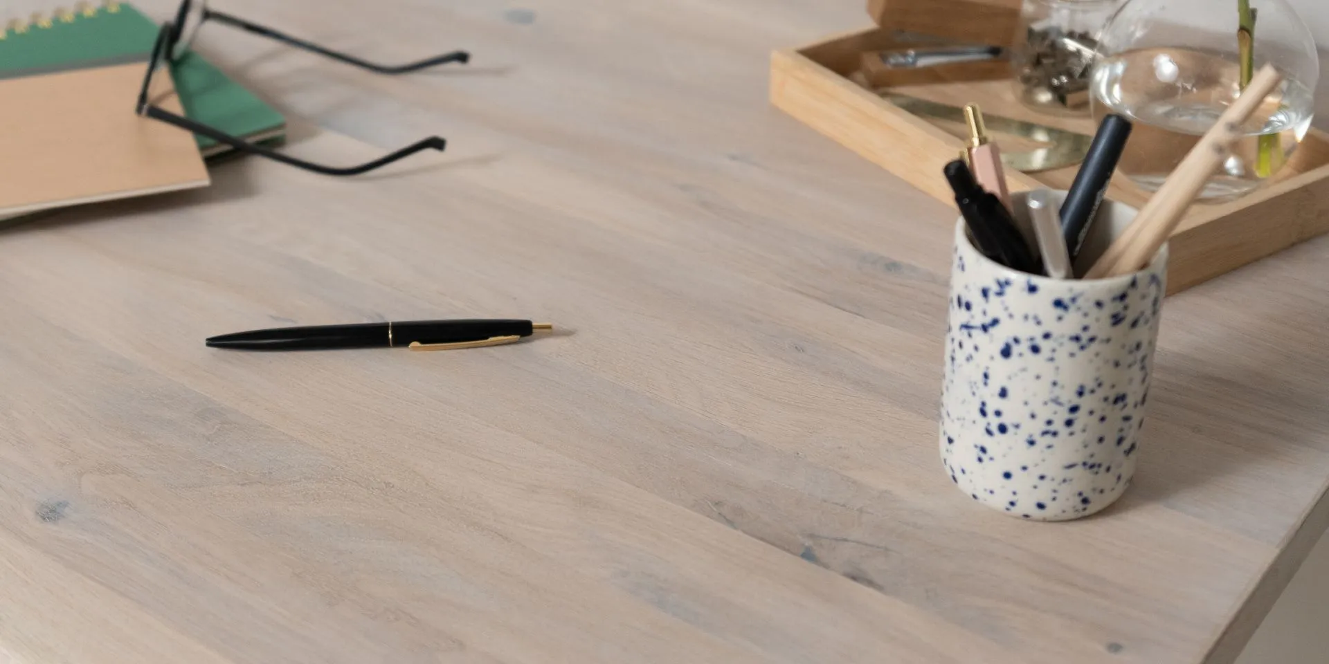 woskowanie drewnianych mebli