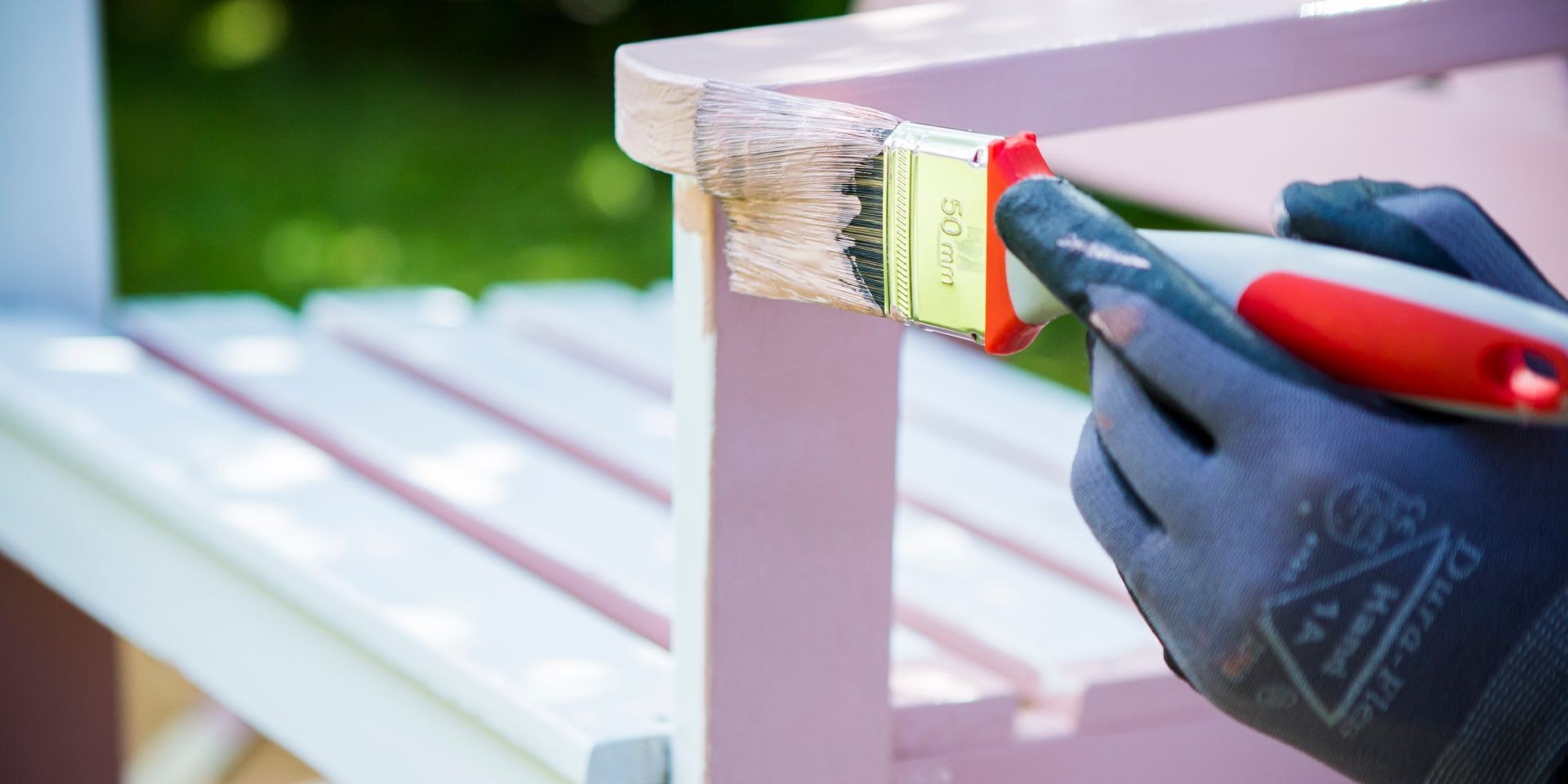malowanie krzesła ogrodowego