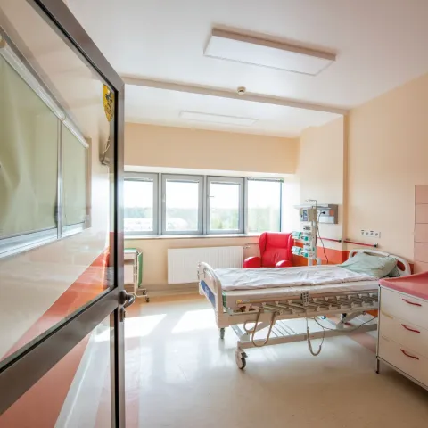 Centrum Zdrowia Dziecka w Warszawie odmalowane farbą Tikkurila Argentum Plus