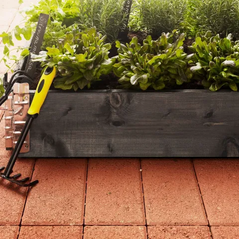 skrzynki-balkonowe-Tikkurila