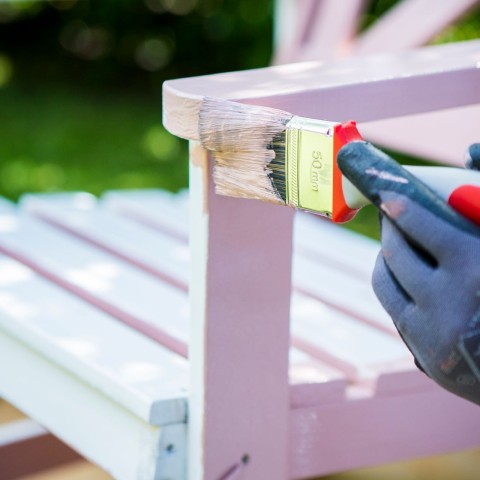 malowania krzesła ogrodowego