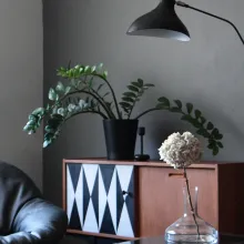 Malowanie wnętrz w szarych tonacjach Tikkurila Deco Grey