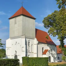 kościół-Tarnowo Podgórne-elewacja-drewniana-Tikkurila-Valtti-Complete