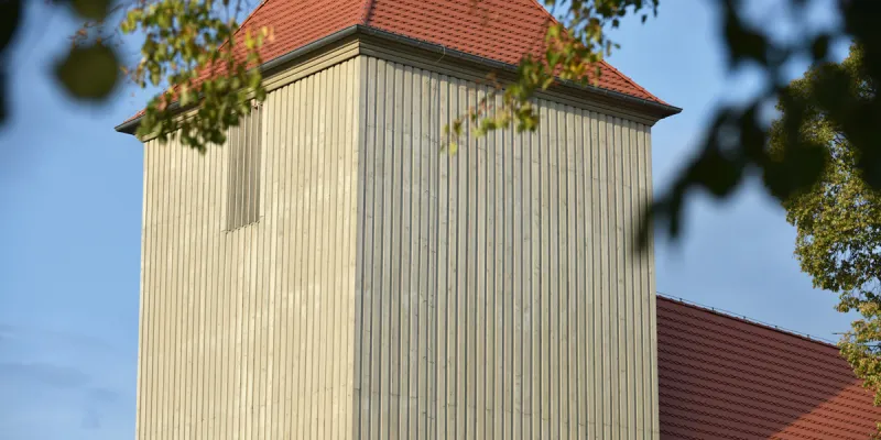 kościół-Tarnowo Podgórne-elewacja-drewniana-Tikkurila-Valtti-Complete