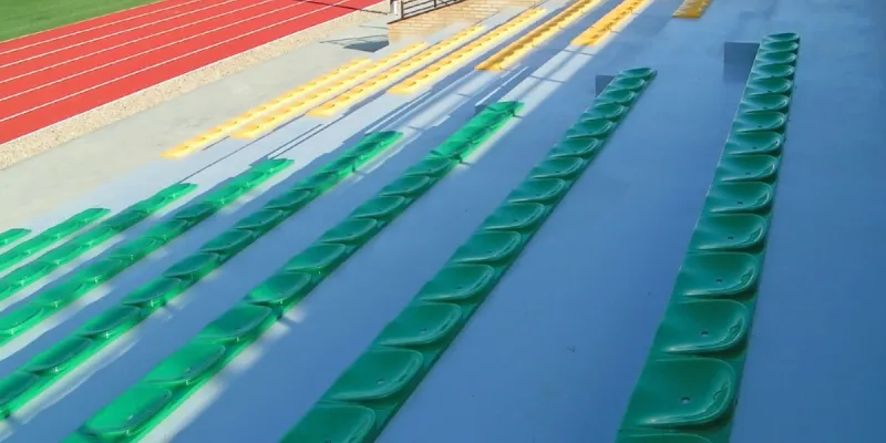 trybuny-na-stadionie