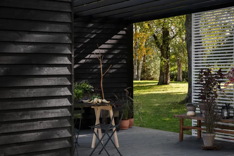 ściany zabezpieczone impregnatem Tikkurila Valtti Plus Color