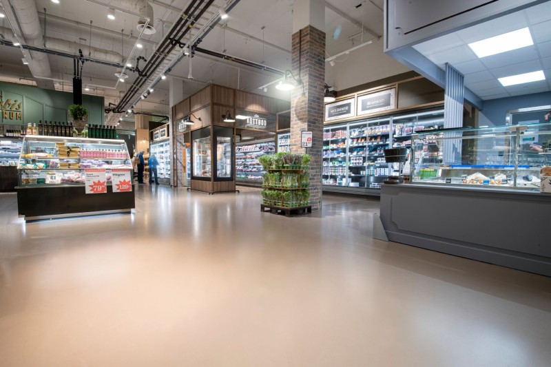 Rozwiązania podłogowe w zgodzie ze środowiskiem naturalnym w Hemköp Sickla Galleria